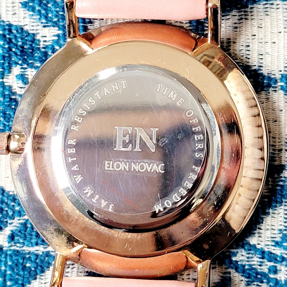 ⏱️💥 Elon Novac-Round Face-Salmon Pink Leather Strap Watch - Picture 7 of 10